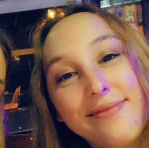 Meet your Posher, Alexandrea